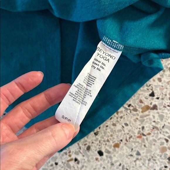 EUC Beyond Yoga green Bar Method tank top small s - Picture 5 of 5